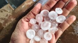 कणकवलीकरांना कडक उन्हापासून दिलासा; अवकाळी गारांच्या पावसाची हजेरी