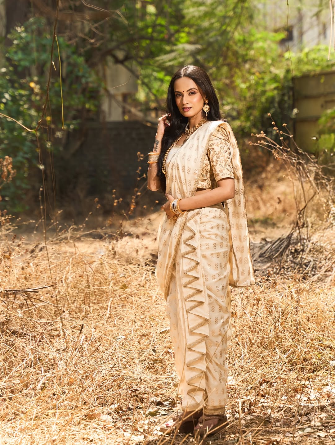 Ketaki Mategaonkar White Nauvari Saree Look
