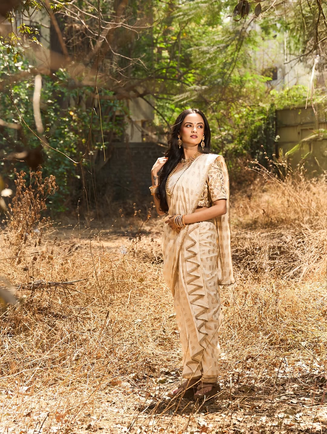 Ketaki Mategaonkar White Nauvari Saree Look