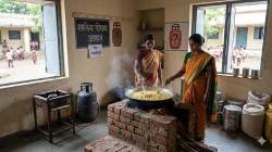 सिलिंडर पुरवण्याबाबत शाळांना वेगळे नियम लावा, मध्यान्ह भोजनाच्या समस्येमुळे शिक्षक संघटनांची मागणी!