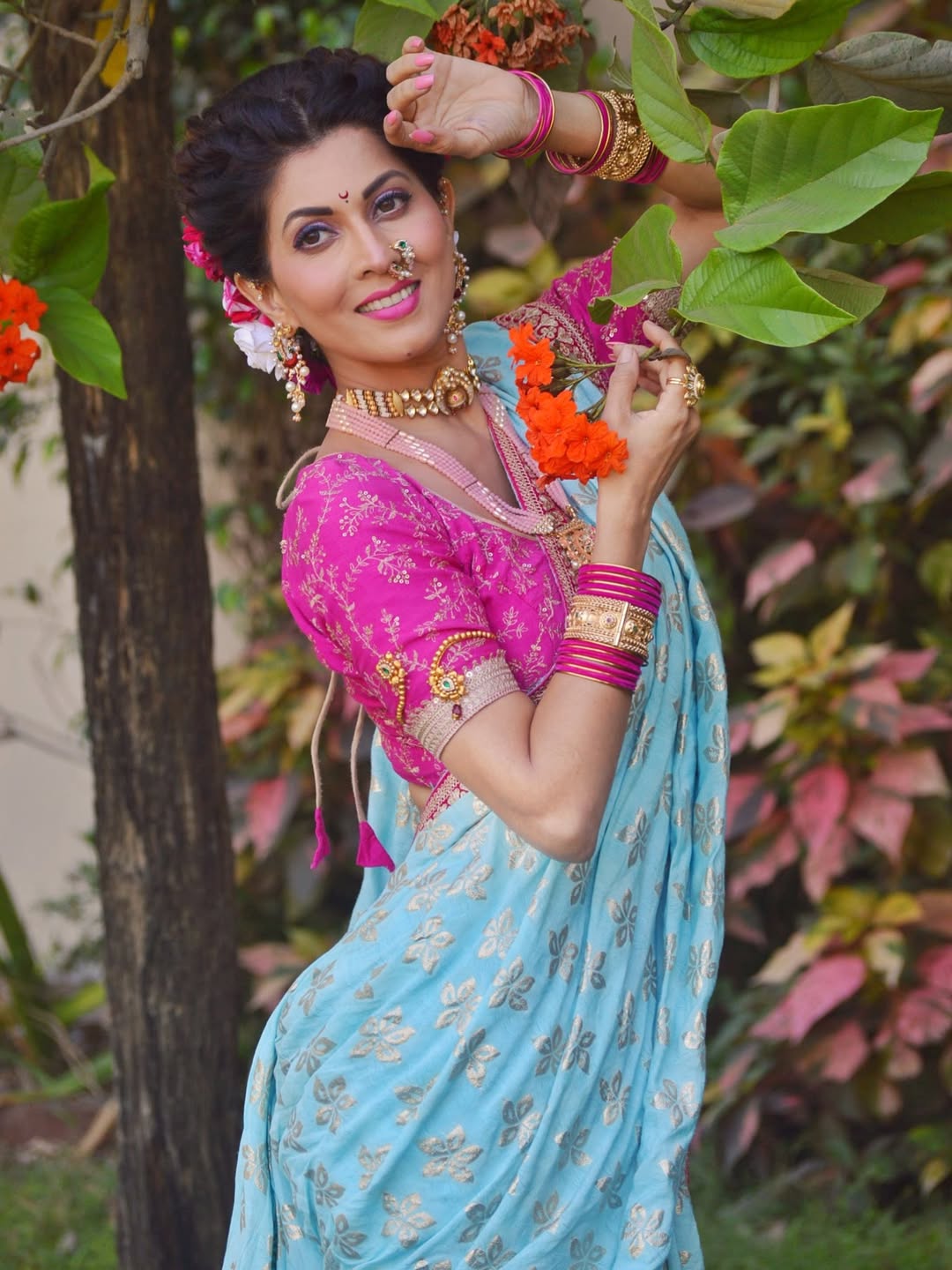 Maadhavi Nemkar Nauvari Saree Look