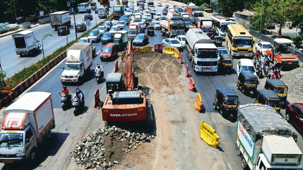 Mumbai BMC road tender controversy | BJP leader Vivekanand Gupta allegations Mumbai BMC road tender controversy | BJP leader Vivekanand Gupta allegations