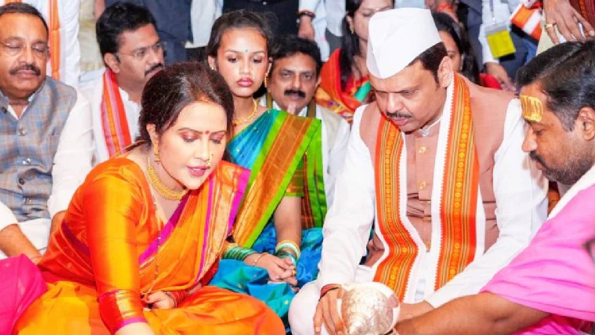 Devendra Fadnavis likes Rashmi Thackeray’s sabudana vada, Amruta Fadnavis shares his food preferences in an interview