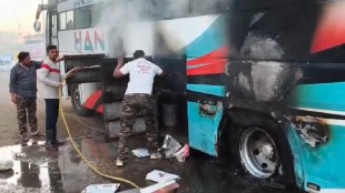 Buldhana bus fire accident, Nandura highway fire, Private bus catches fire Maharashtra, Passenger safety update | बुलढाणा बस आग, नांदुरा महामार्ग, खासगी बस दुर्घटना, ३० प्रवासी सुखरूप