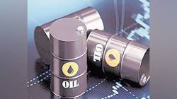 तेल खरेदीसाठी परवानगीची गरज नाही, विरोधकांच्या टीकेनंतर केंद्र सरकारचे प्रत्युत्तर