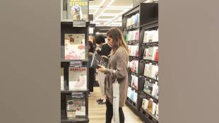 Amazon Boycott France, Paris Book Fair, AI Books Controversy, The Everything War, Roana Gonsalves, State Library of New South Wales, Sydney Library 200 years, Mumbai Reading Culture, Marathi News, Loksatta Editorial,