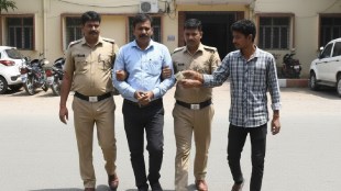 Thane RTO agent arrested for bribery, RTO license corruption case, Thane ACB trap, Maharashtra anti-corruption action | ठाणे आरटीओ लाचखोरी प्रकरण, एजंट कृष्णकुमार मिश्रा अटक, ठाणे लाचलुचपत प्रतिबंधक विभाग, शिकाऊ परवाना लाच