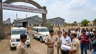 Former MLA Sangeeta Thombre husband Vijaykumar booked | Kej Beed police station FIR | Gopinath Munde Soot Girni fraud case | Bipin Deshpande Lokmat news report