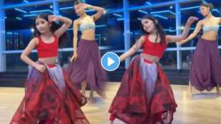 cute girl dance