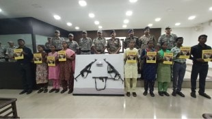 Naxalites surrender in Gadchiroli Chhattisgarh | Amit Shah anti naxal mission deadline | heavy cash and gold seized from naxals | Andhra Pradesh naxal free status