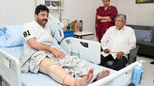 Muralidhar Mohol Health Update | चंद्रकांत पाटील यांनी घेतली मुरलीधर मोहोळ यांची भेट | Pune MP Surgery | Maharashtra Politics News