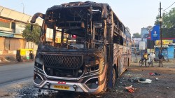 सांगलीत चालत्या ट्रॅव्हल्स बसला भीषण आग; पोलीस भरतीसाठी आलेल्या तरुणींची महत्त्वाची कागदपत्रे जळून खाक…