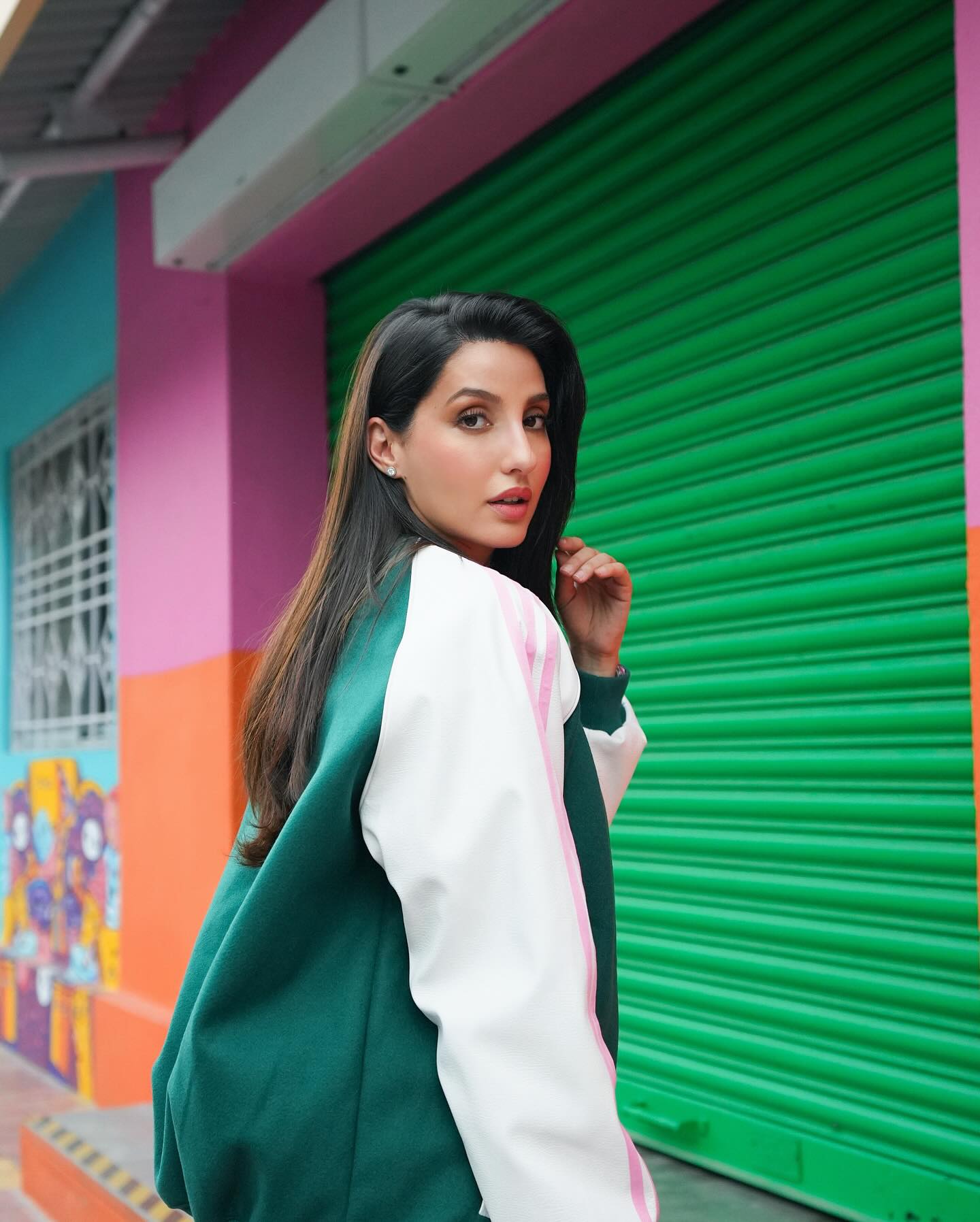 Nora Fatehi Sarke Chunar Song Charges