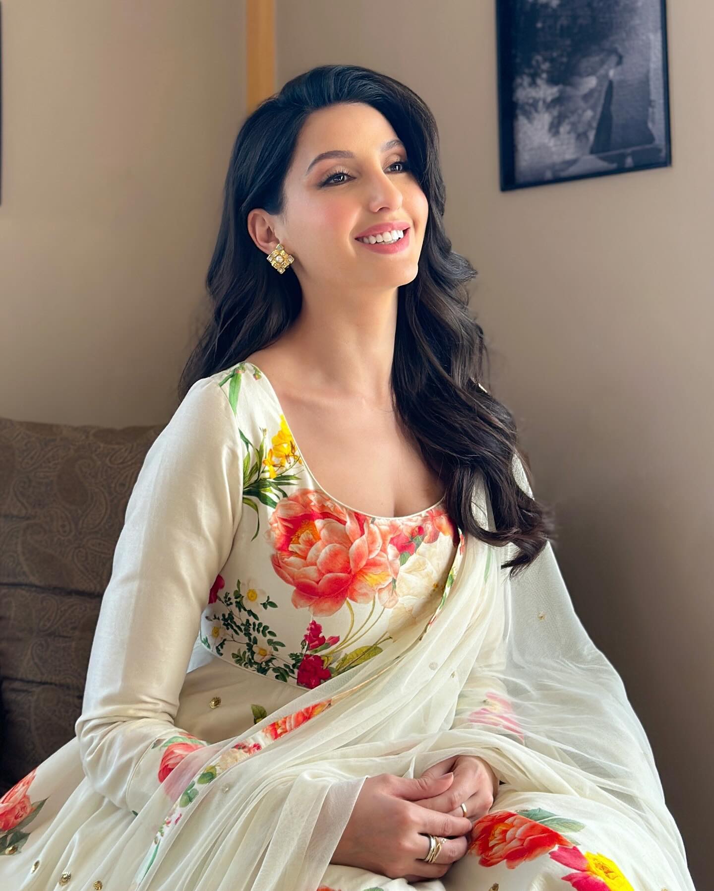 Nora Fatehi Sarke Chunar Song Charges