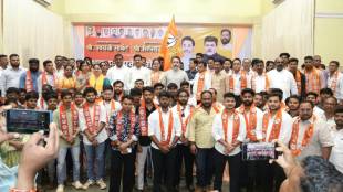 Nilesh Rane welcomes Parimal Bhosale in Shiv Sena Chiplun | चिपळूण शिवसेनेत परिमल भोसले यांचा प्रवेश निलेश राणे