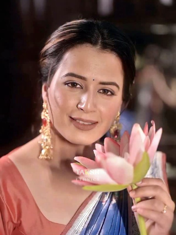 Prajakta Gaikwad Saree Reel Video