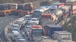 Maharashtra Breaking News Live Updates: पुणे-मुंबई द्रुतगती मार्गावर वाहतूक कोंडी; लोणावळ्यात वाहतूक खोळंबली