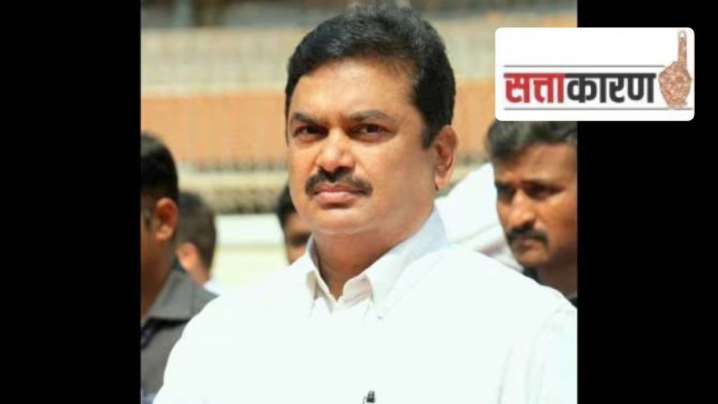 karjat-jamkhed-politics-ram-shinde-faces-challenge-to-save-power-in-nagar-panchayat karjat-jamkhed-politics-ram-shinde-faces-challenge-to-save-power-in-nagar-panchayat