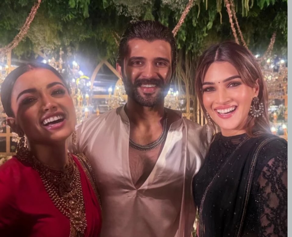 Rashmika Mandanna Vijay Deverakonda reception photos