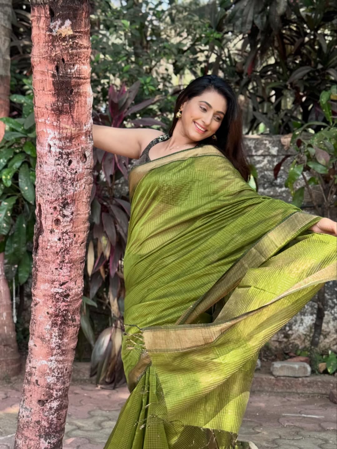 Reshma Shinde Green Saree Look