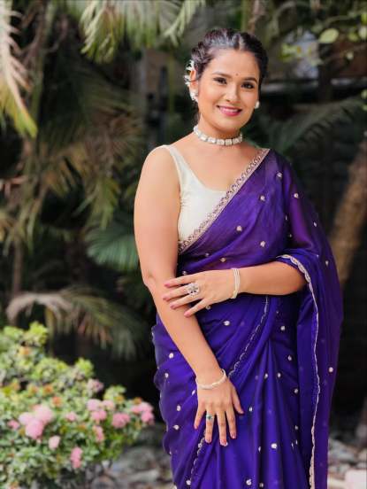 Sakshi Subhash Purple Saree Look