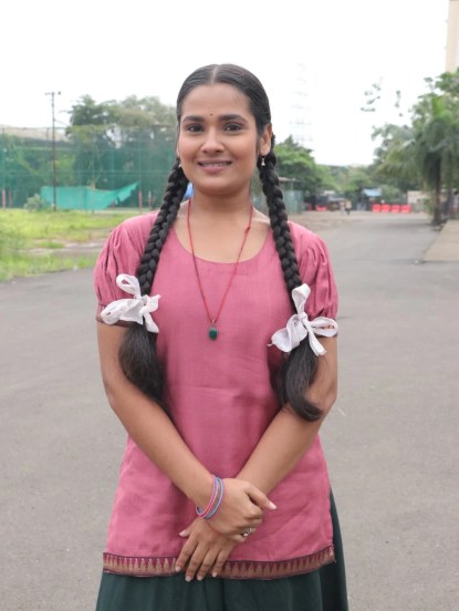 Sakshi Subhash Purple Saree Look