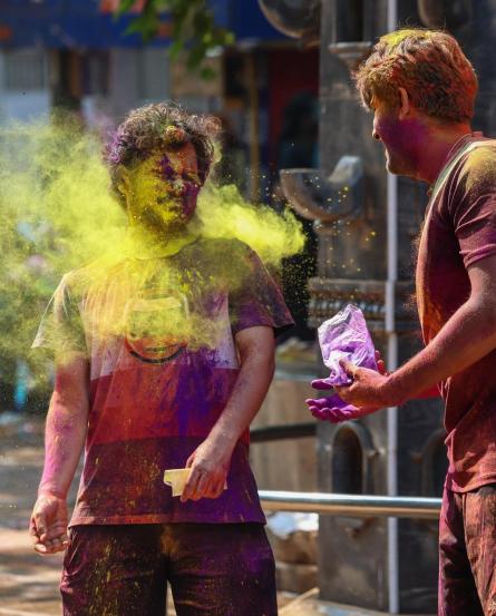 तुम्हीही अशीच रंगपंचमी साजरी केली ना?