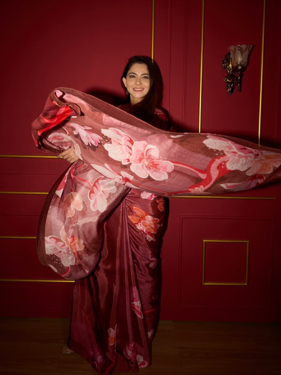 Sonalee Kulkarni Tighee Movie Promotion