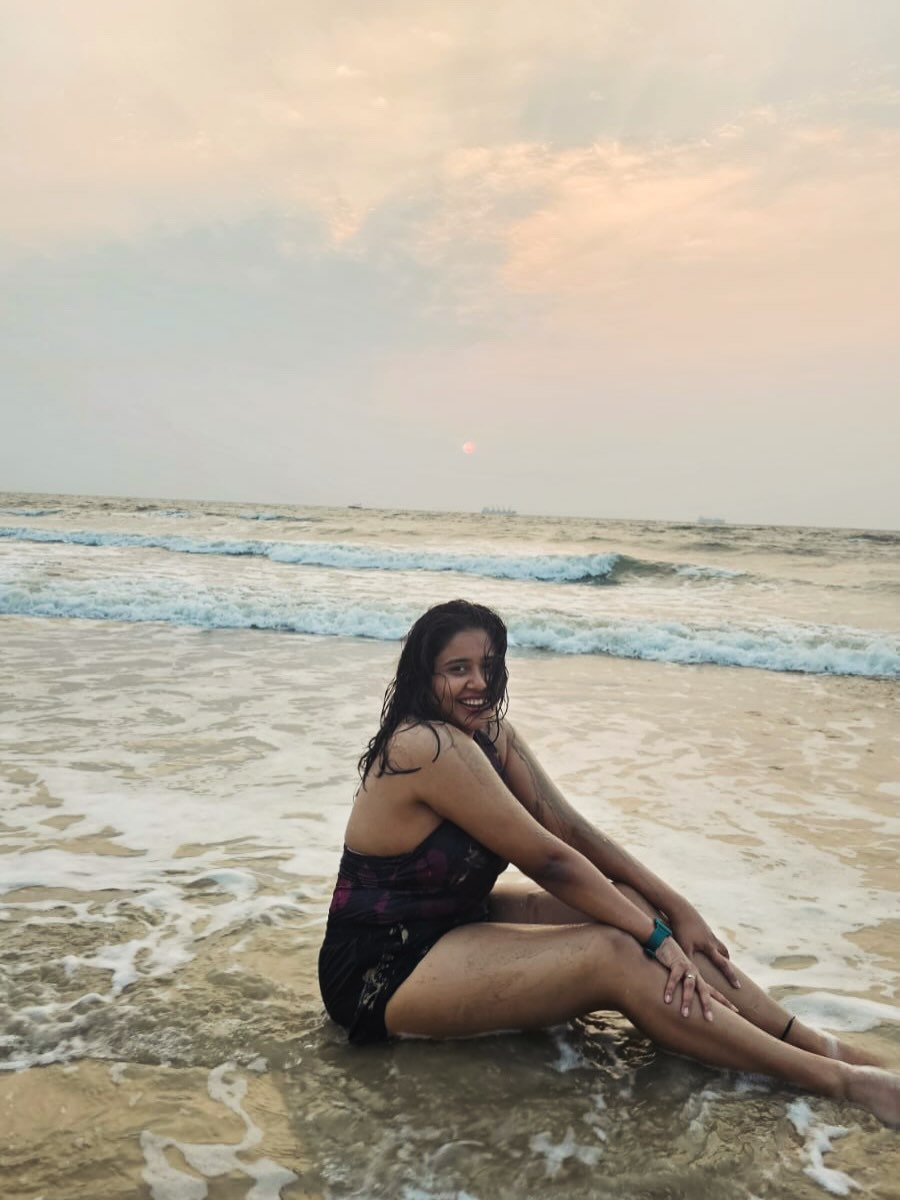 Swanandi Berde Goa Beach Photoshoot