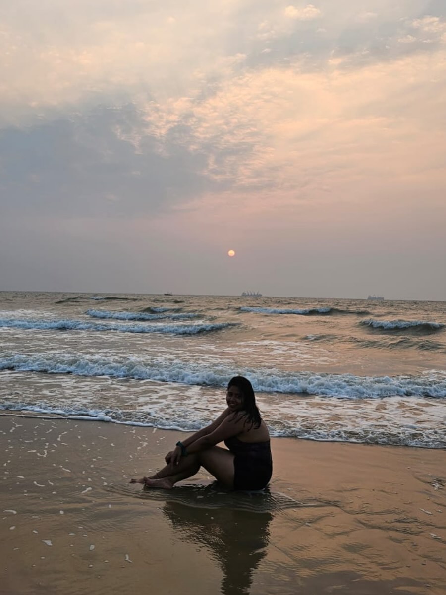 Swanandi Berde Goa Beach Photoshoot