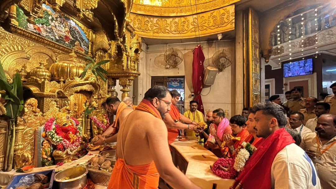 T20 World Cup Indian Cricketer At Siddhivinayak Temple