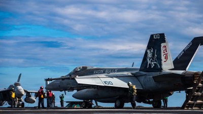 इराणच्या क्षेपणास्त्र हल्ल्यात चार अमेरिकन सैनिक ठार; आखाती सैन्य तळांवर जोरदार प्रहार