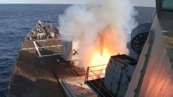 US Israel Iran war updates: बहरीनमधील अमेरिकन हवाई तळावर हल्ल्याचा इराणचा दावा; इराणच्या लष्करी तळांवर अमेरिकेचा जोरदार मारा