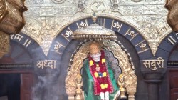 साईचरणी ४६ लाखांची ॐ सुवर्णाक्षरे दान!