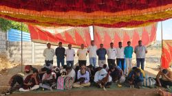 अहिल्यानगरमधील पोखर्डी शिवारात कोंबड्यांच्या झुंजीवर पोलिसांचा छापा; २१ जणांना अटक