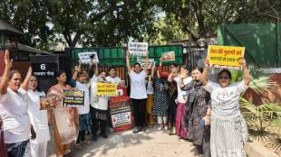 Delhi Police detain Women Congress workers | दिल्ली पोलीस महिला काँग्रेस अटक | Wardha women protest Delhi | गॅस दरवाढ निषेध दिल्ली