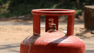 LPG gas cylinder supply update Maharashtra | Chhagan Bhujbal speech Vidhan Sabha | Gas cylinder shortage rumors Maharashtra | Food and Civil Supplies Department Maharashtra helpline