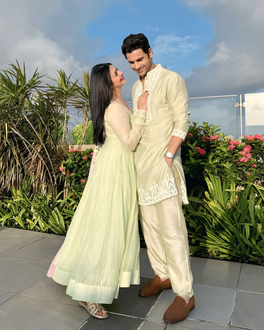 divyanka tripathi announces pregnancy vivek dahiya