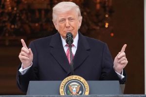 Donald Trump at Florida Investment Summit Viral Video | President Trump controversial sex comment news | डोनाल्ड ट्रम्प फ्लोरिडा गुंतवणूकदार परिषद व्हिडीओ | ट्रम्प यांचे लैंगिक विषयावरील वादग्रस्त वक्तव्य