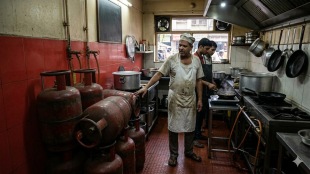 Pune LPG Cylinder Crisis, Pune Hotel News, LPG Shortage in Pune, MNGL PNG Connection Pune, Sayali Jahagirdar NRAI, Pune Restaurant Industry, Maharashtra News,