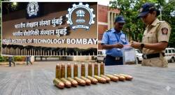 ‘आयआयटी’मध्ये आढळली जिवंत काडतुसे; सखोल चौकशीची विरोधकांची मागणी