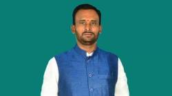 Karnataka MLAs IPL Ticket Controversy : “आम्ही VIP आहोत, रांगेत उभं राहू शकत नाही”; आयपीएल तिकिटांसाठी कर्नाटकच्या आमदारांची अजब मागणी!