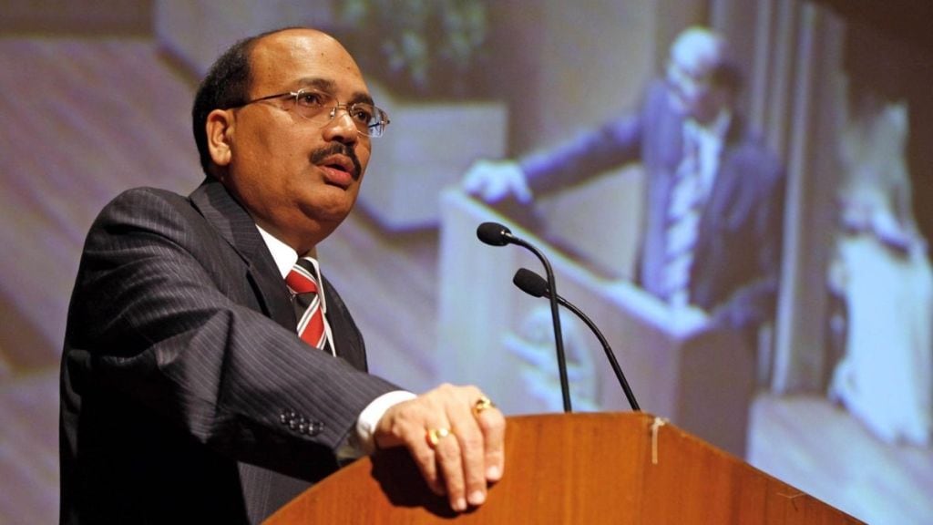 भारताचे सरन्यायाधीश न्यायमूर्ती सूर्य कांत यांनी शुक्रवारी तरूण वकिलांना एक मोलाचा सल्ला दिला.
भारताचे सरन्यायाधीश न्यायमूर्ती सूर्य कांत यांनी शुक्रवारी तरूण वकिलांना एक मोलाचा सल्ला दिला.