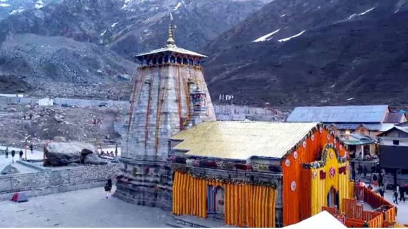 Kedarnath Helicopter Booking vs Trekking