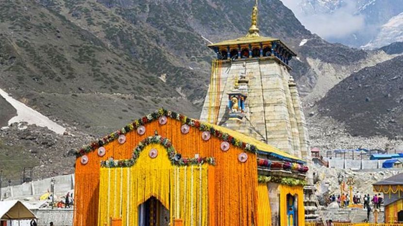 Kedarnath Helicopter Booking vs Trekking
