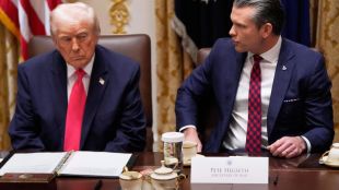 Donald Trump and Pete Hegseth discussing Iran War | US Secretary of Defense Pete Hegseth Iran conflict update | डोनाल्ड ट्रम्प आणि पीट हेगसेथ इराण युद्ध चर्चा | अमेरिकेचे संरक्षण सचिव पीट हेगसेथ इराण कारवाई