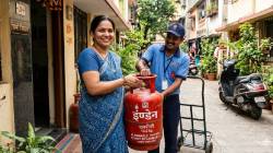 LPG Gas Cylinder Shortage : “देशात LPG चा तुटवडा नाही”, केंद्र सरकारकडून गॅस सिलिंडरच्या तुटवड्याबाबत स्पष्टीकरण, नागरिकांना केलं महत्त्वाचं आवाहन