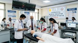 Medical Education: वैद्यकीय शिक्षण तंत्रज्ञानस्नेही व बहुआयामी असणे गरजेच!
