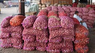 maharashtra-govt-proposes-5-lakh-ton-onion-procurement-to-center-jaykumar-rawal-makka-purchase-update mumbai print news