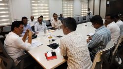 आखाती देशांत अडकलेल्या २०७ नागरिकांना कोल्हापुरात आणणारच; पालकमंत्री प्रकाश आबिटकर यांचा निर्धार